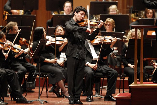 Сергей Хачатрян с оркестром в Сан-Диего