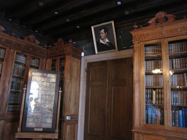 Комната, которую занимал лорд Байрон во время пребывания в монастыре на острове Сан-Ладзаро.