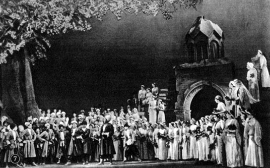 Опера Ануш, 1935