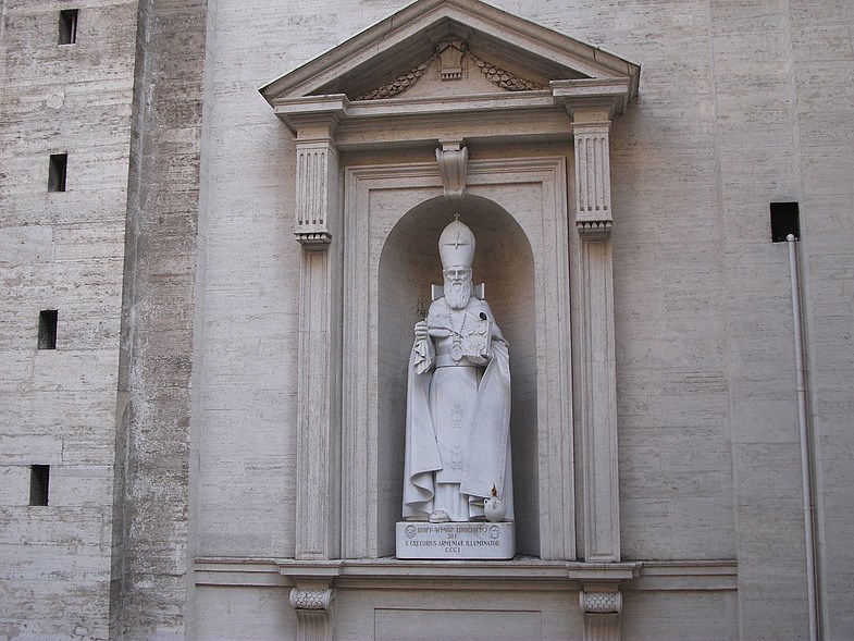 Памятник Сурб Григорию Просветителю в Ватикане. Фото: vk.com