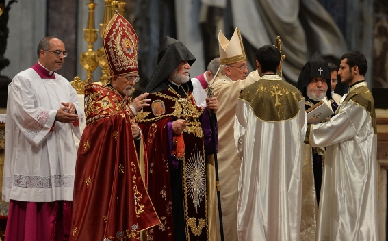 Папа Римский присваивает Григору Нарекаци высочайший титул