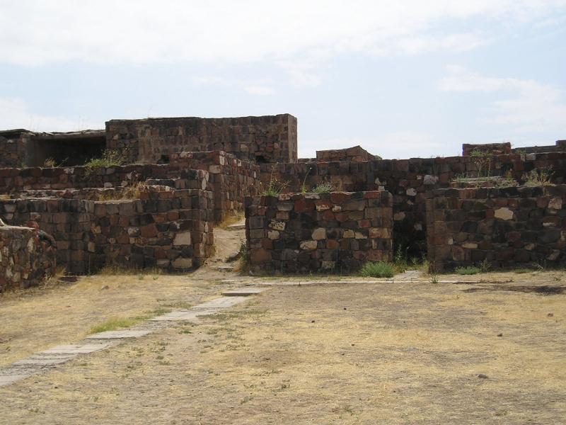 Развалины крепости Эребуни, VIII век до н.э.